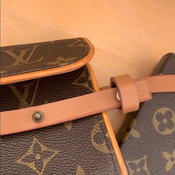 Louis Vuitton waist bag Florentine make an offer - Picture 5 of 8
